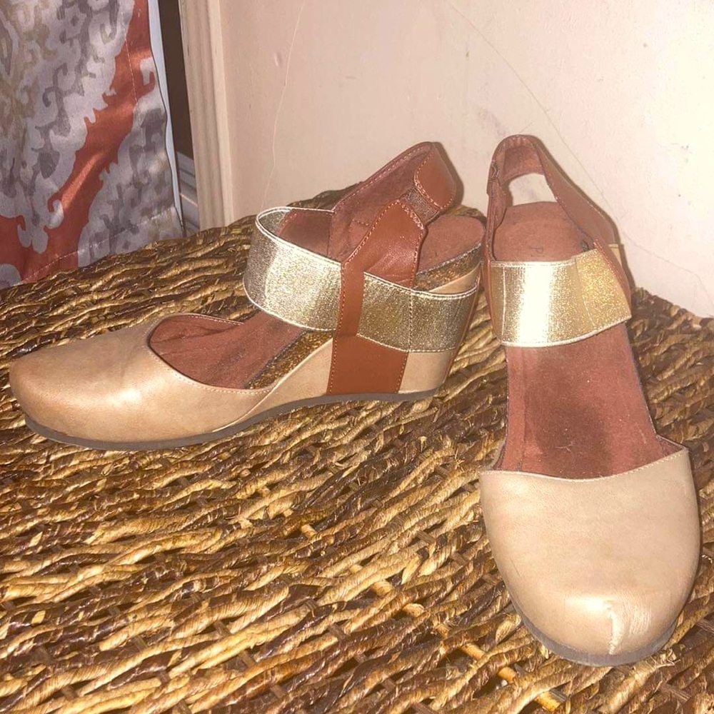 Women’s Shoes